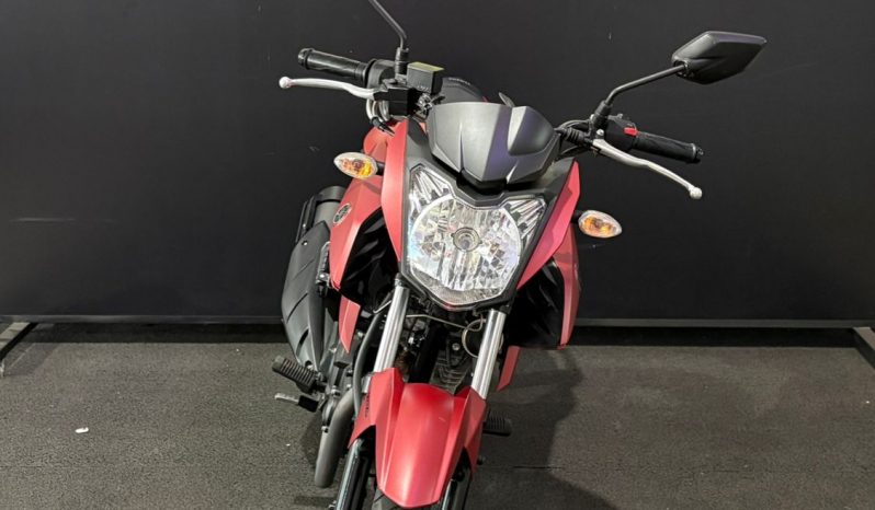 YAMAHA YS-150 FAZER SED 2023 cheio