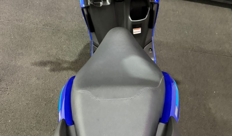 YAMAHA FLUO-125 CONNECTED ABS 2026 cheio