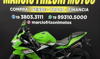 KAWASAKI NINJA ZX-4R 2025 cheio
