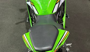 KAWASAKI NINJA ZX-4R 2026 cheio