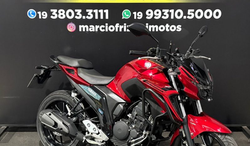 YAMAHA FZ-25 FAZER CONNECTED 2025 cheio