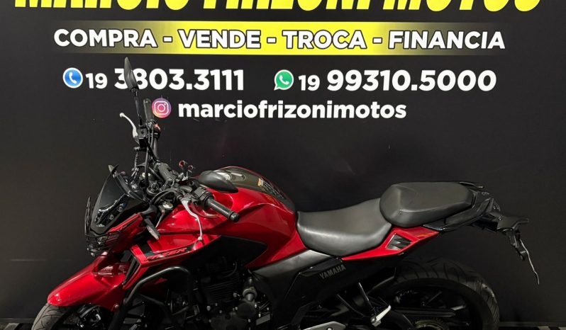 YAMAHA FZ-25 FAZER CONNECTED 2025 cheio