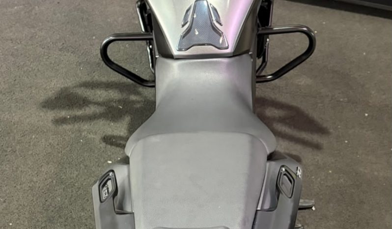 BAJAJ DOMINAR 400 2024 cheio