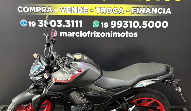 YAMAHA FZ-15 FAZER CONNECTED ABS 2025 cheio