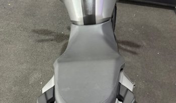 YAMAHA FZ-15 FAZER CONNECTED ABS 2025 cheio
