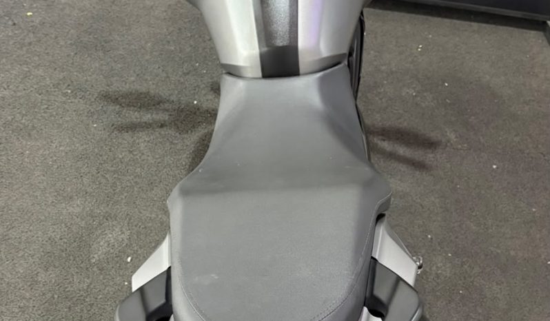 YAMAHA FZ-15 FAZER CONNECTED ABS 2025 cheio