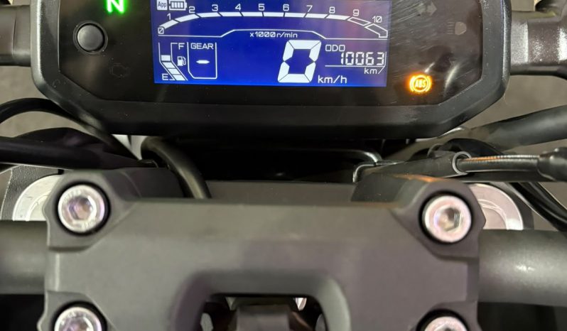 YAMAHA FZ-15 FAZER CONNECTED ABS 2025 cheio