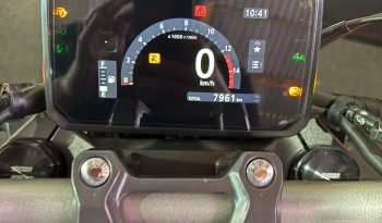 HONDA CB-650R E-CLUTCH 2026 cheio