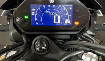 YAMAHA FZ-25 FAZER CONNECTED ABS 2025 cheio