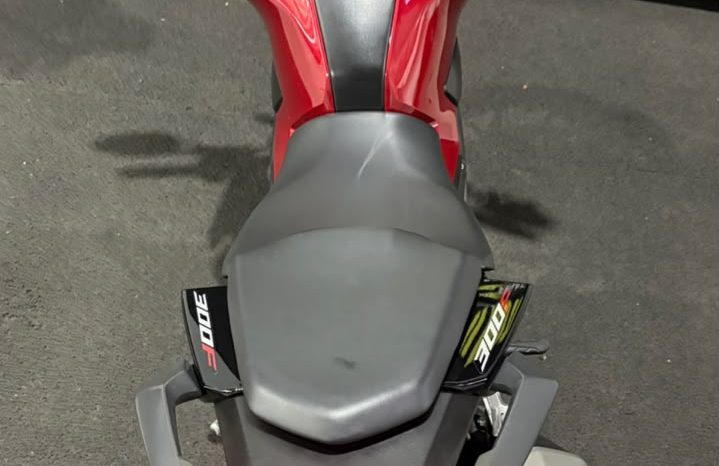 HONDA CB-300F TWISTER ABS 2025 cheio