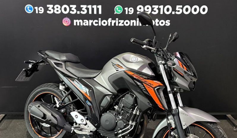 YAMAHA FZ-25 FAZER CONNECTED ABS 2025 cheio