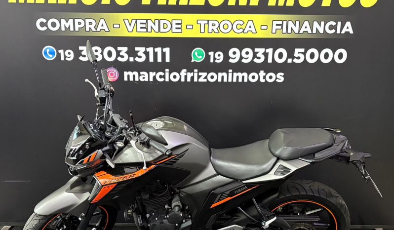 YAMAHA FZ-25 FAZER CONNECTED ABS 2025 cheio