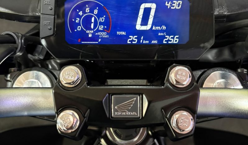HONDA CB-300F TWISTER ABS 2026 cheio