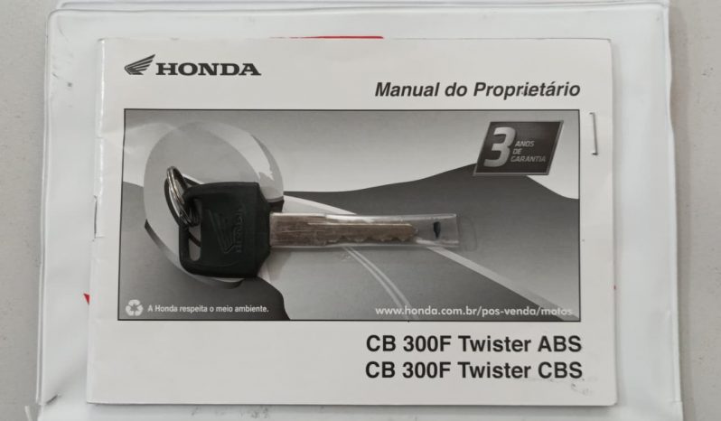 HONDA CB-300F TWISTER ABS 2025 cheio