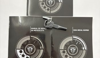 TRIUMPH TRIDENT 660 ABS 2026 cheio