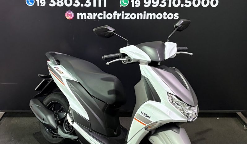 YAMAHA FLUO 125 2024 cheio