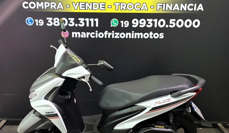 YAMAHA FLUO 125 2024 cheio
