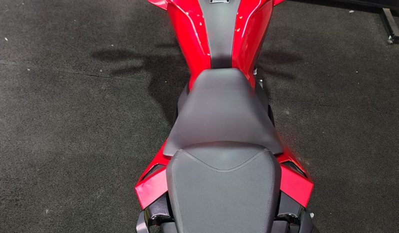 YAMAHA FZ-25 FAZER CONNECTED ABS 2025 cheio