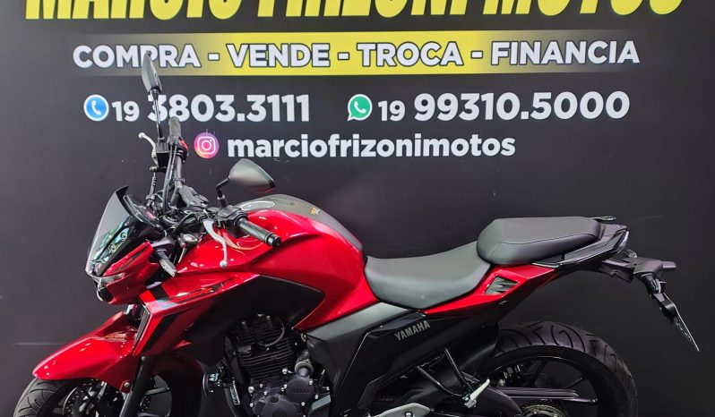 YAMAHA FZ-25 FAZER CONNECTED ABS 2025 cheio