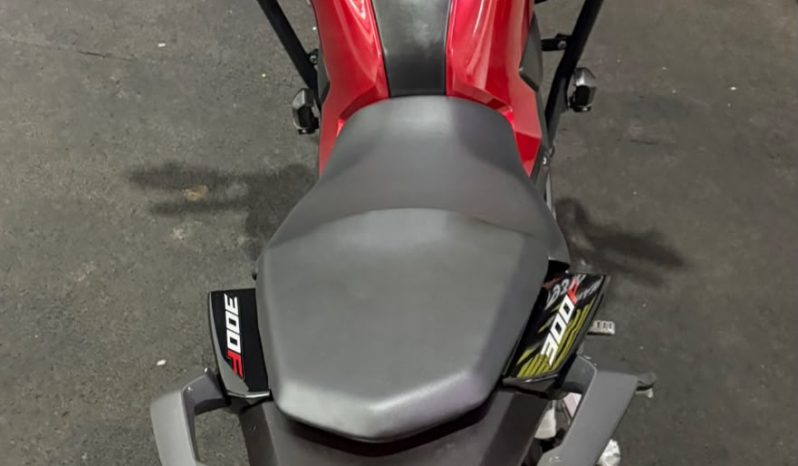 HONDA CB-300 F TWISTER 2025 cheio
