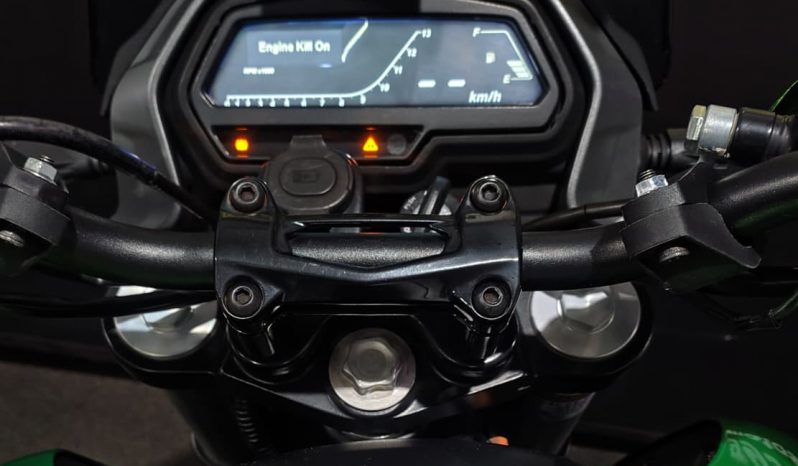 BAJAJ DOMINAR 400 ABS 2023 cheio