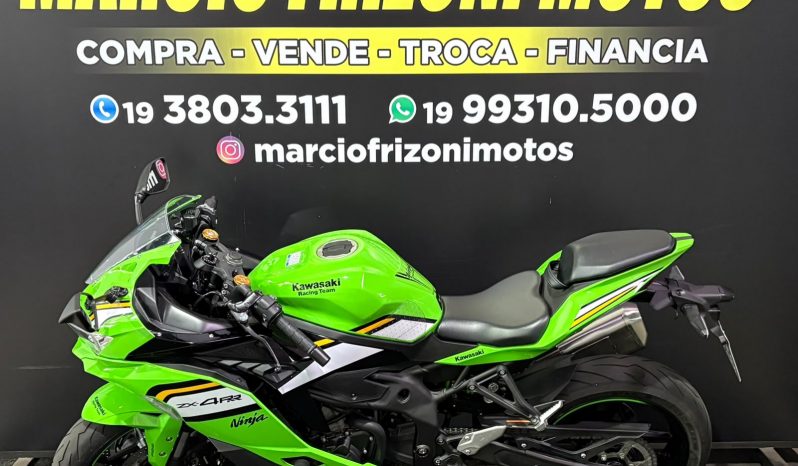 KAWASAKI NINJA ZX-4RR 2026 cheio