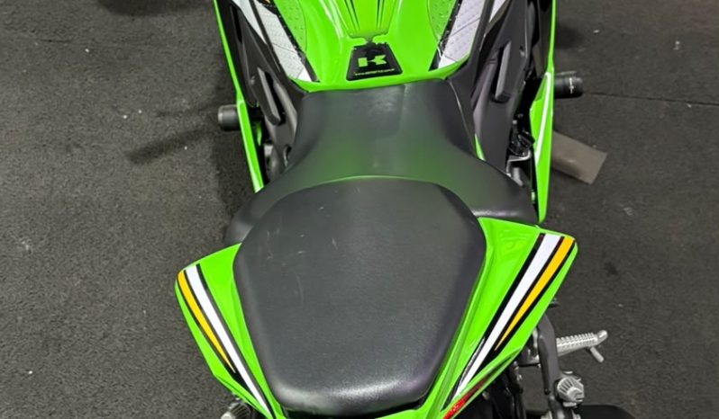 KAWASAKI NINJA ZX-4RR 2026 cheio
