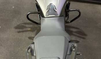 BAJAJ DOMINAR 400 ABS 2026 cheio