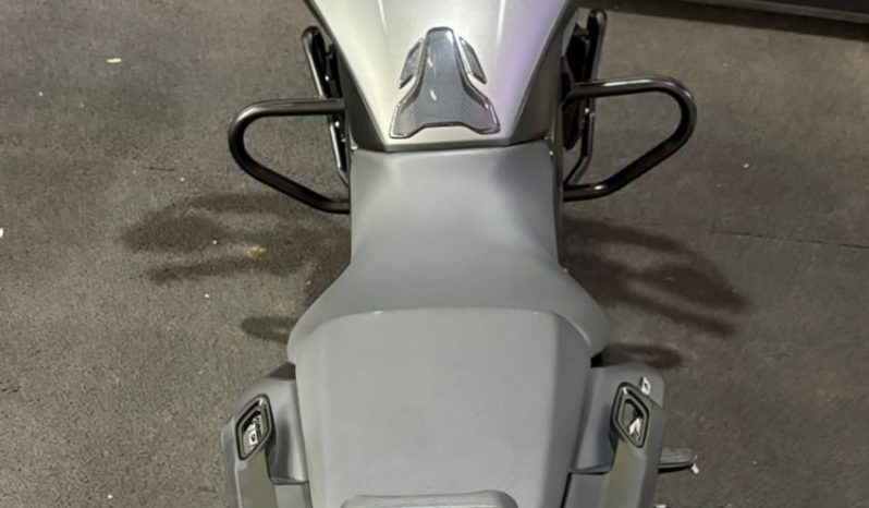 BAJAJ DOMINAR 400 ABS 2026 cheio