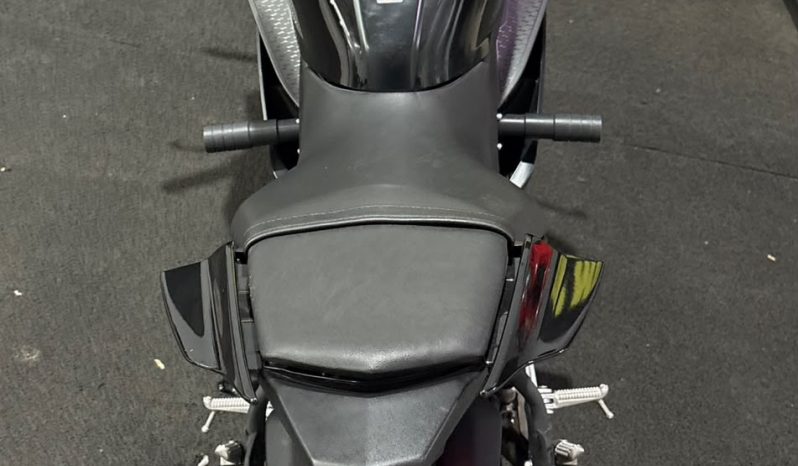 YAMAHA YZF R-15 ABS 2025 cheio